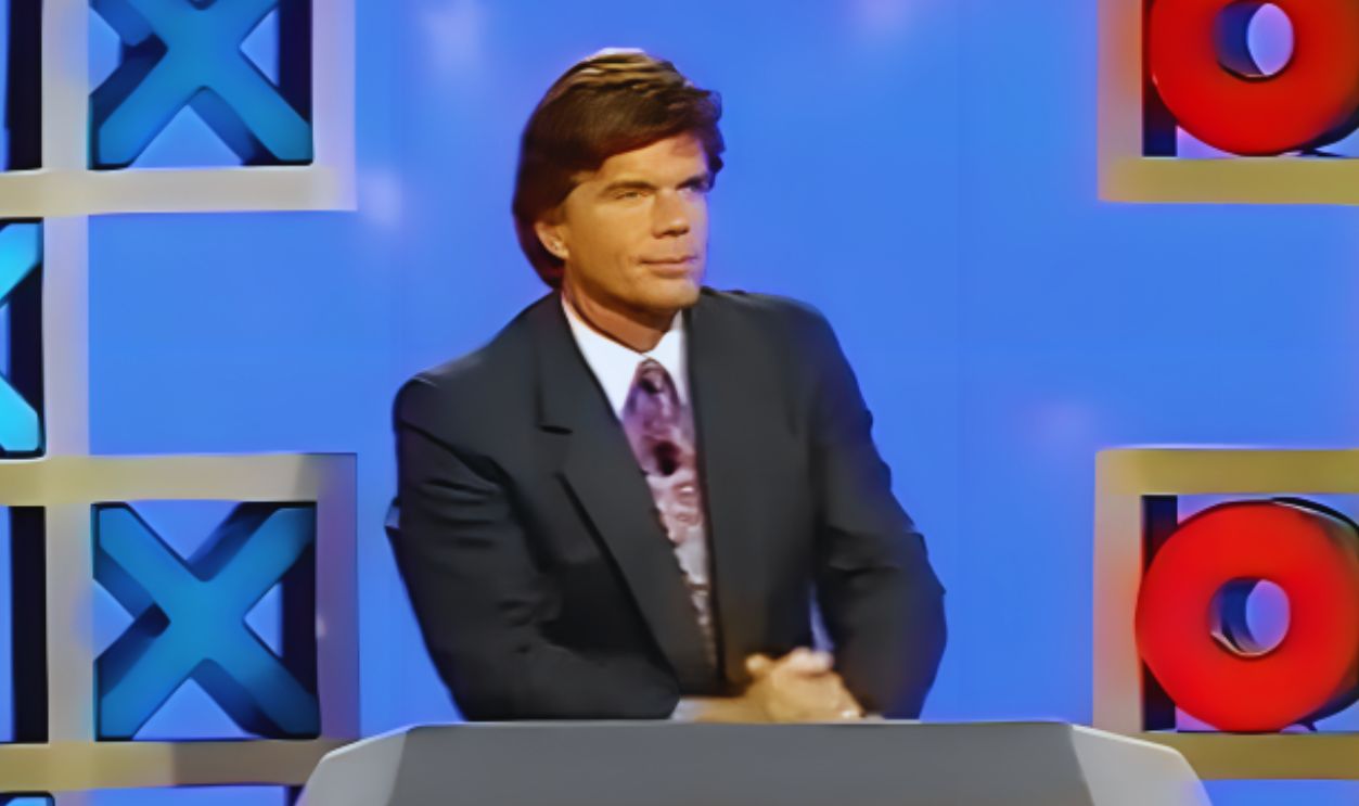Screenshot from The New Hollywood Squares (1986–1989)