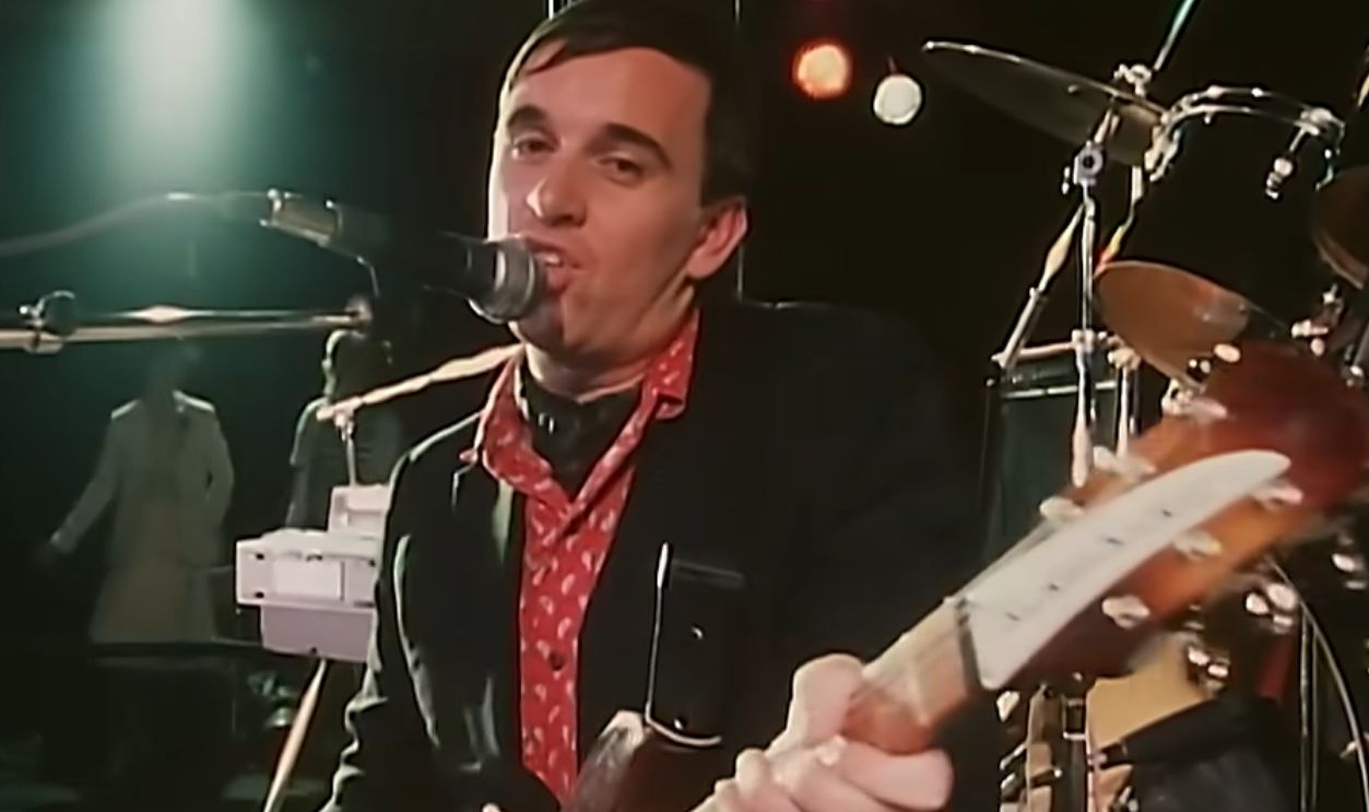 Screenshot from Tempted (1981)