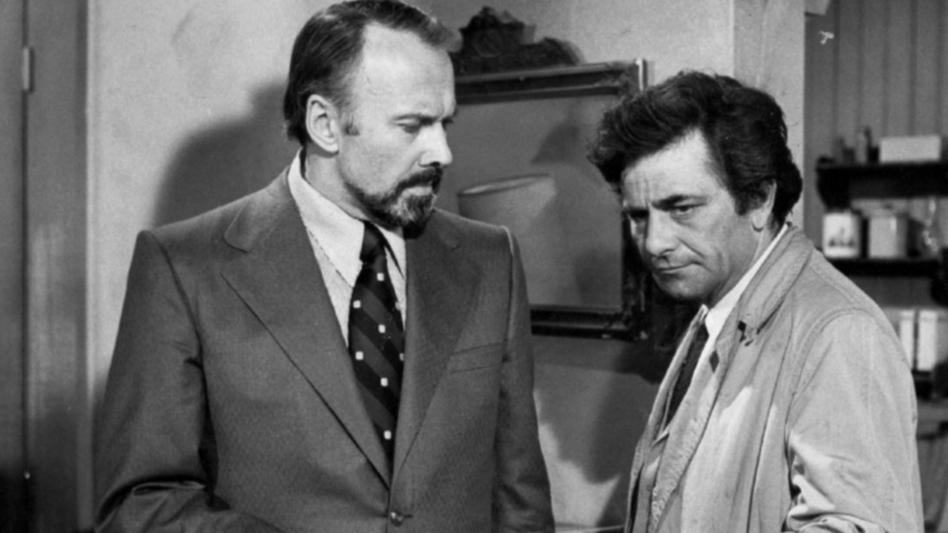 Publicity photo of Peter Falk and Richard Kiley in the television program Columbo.