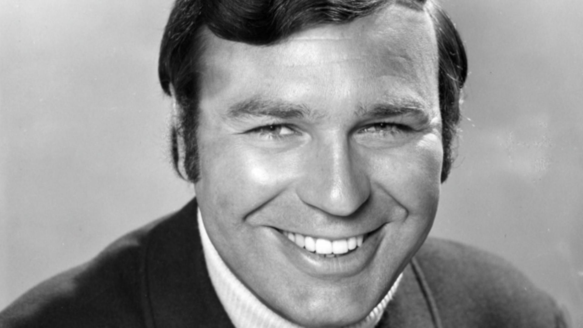 Jim Lange hosts