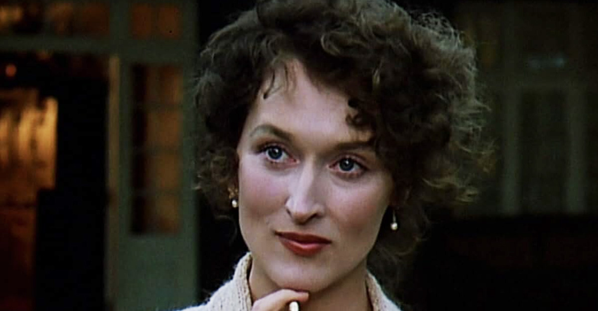 Screenshot of Meryl Streep in Out of Africa (1985)
