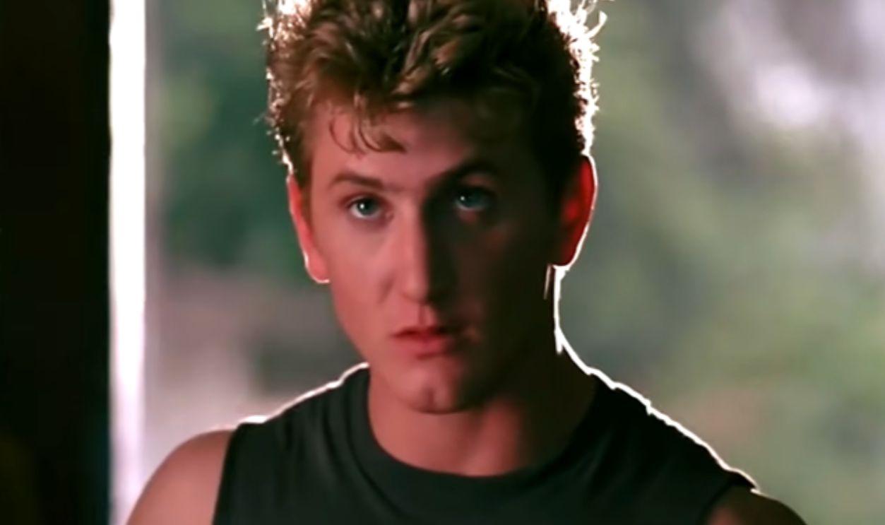 Screenshot from At Close Range (1986)