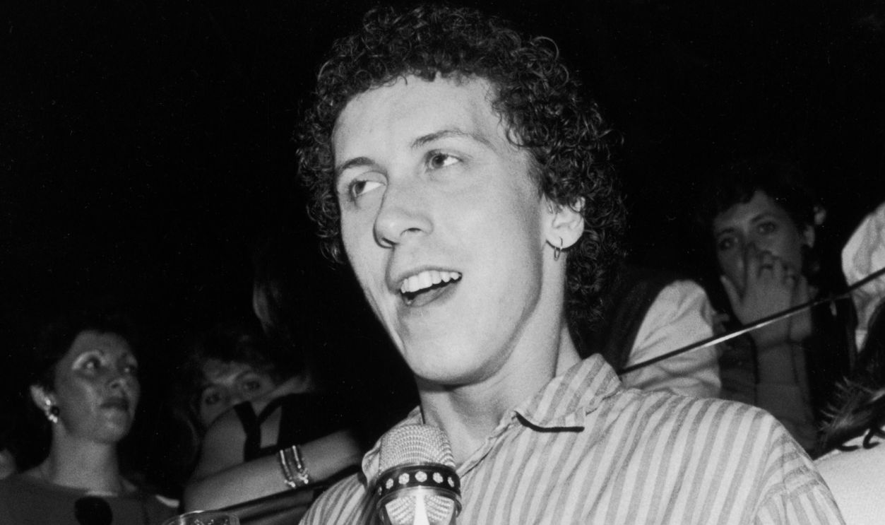 Getty images - 3041353 - Keyboard musician Paul Hardcastle speaks out at a celebrity party at London's Hippodrome, in aid of a Multiple Sclerosis charity, 21st October 1985.