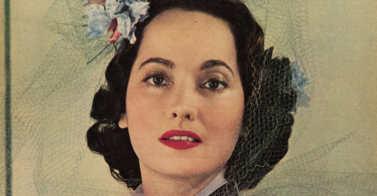 Merle Oberon, Sunday News, 1943.