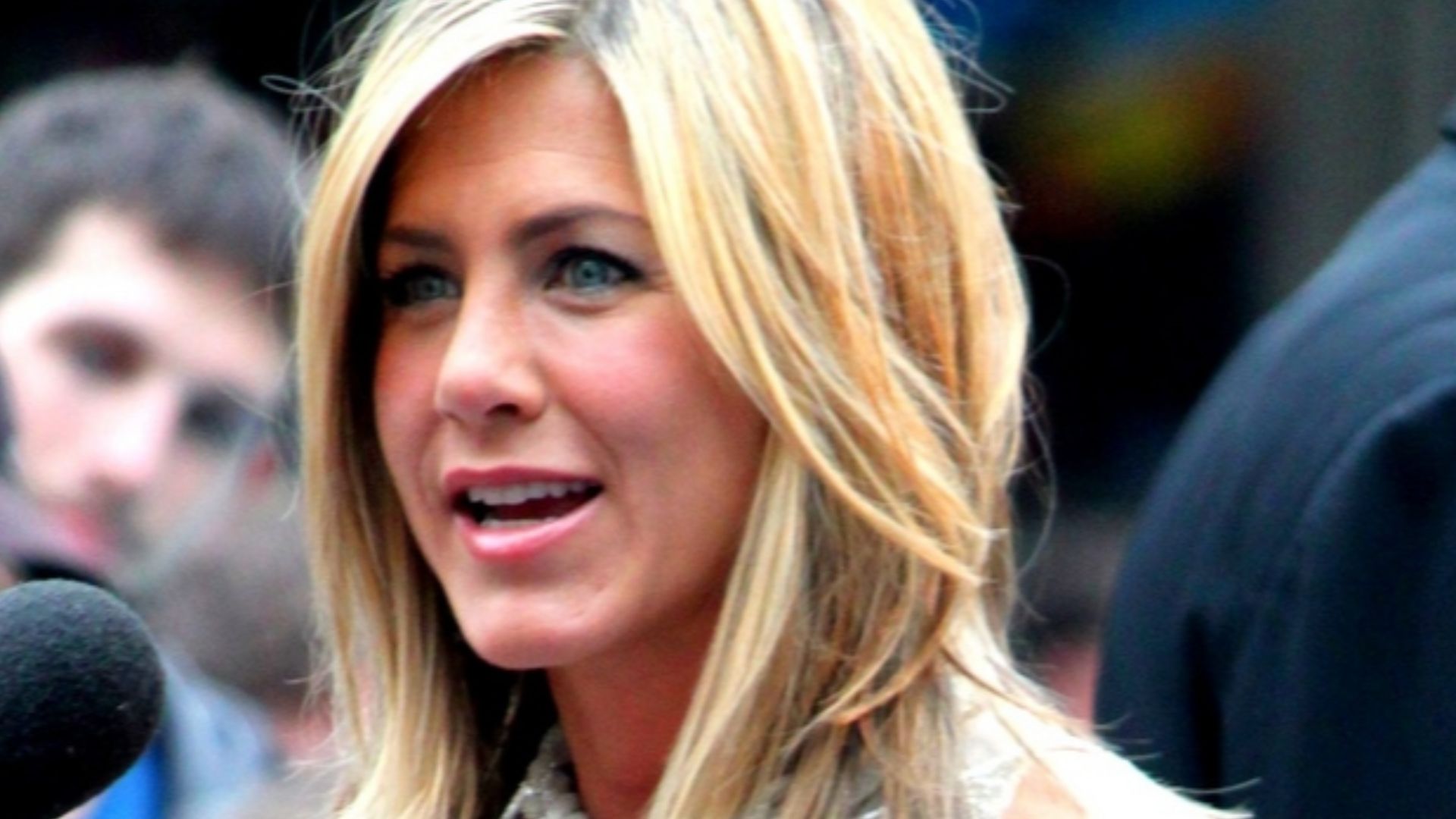 Actress Jennifer Aniston at the London premiere of movie Horrible Bosses.
