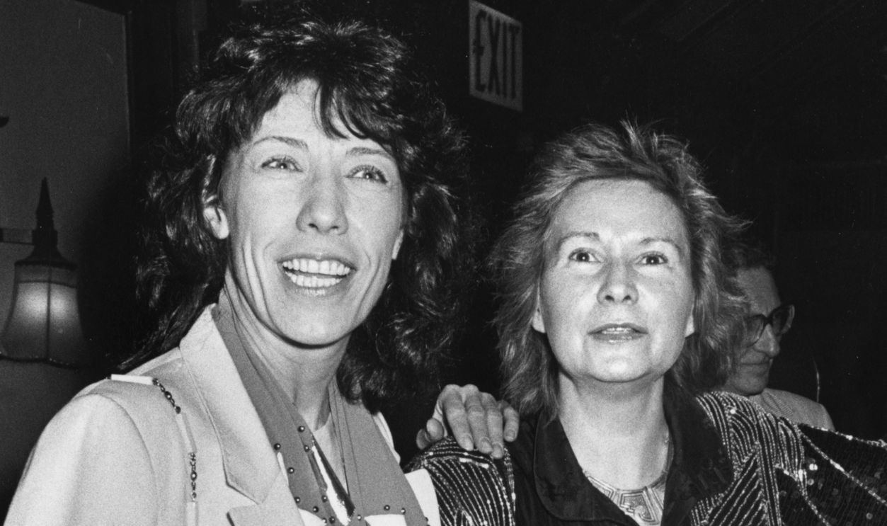 Actress Lily Tomlin and writer Jane Wagner attending Drama Desk Circle Awards on May 19, 1986 at the Algonquin Hotel in New York City, New York
