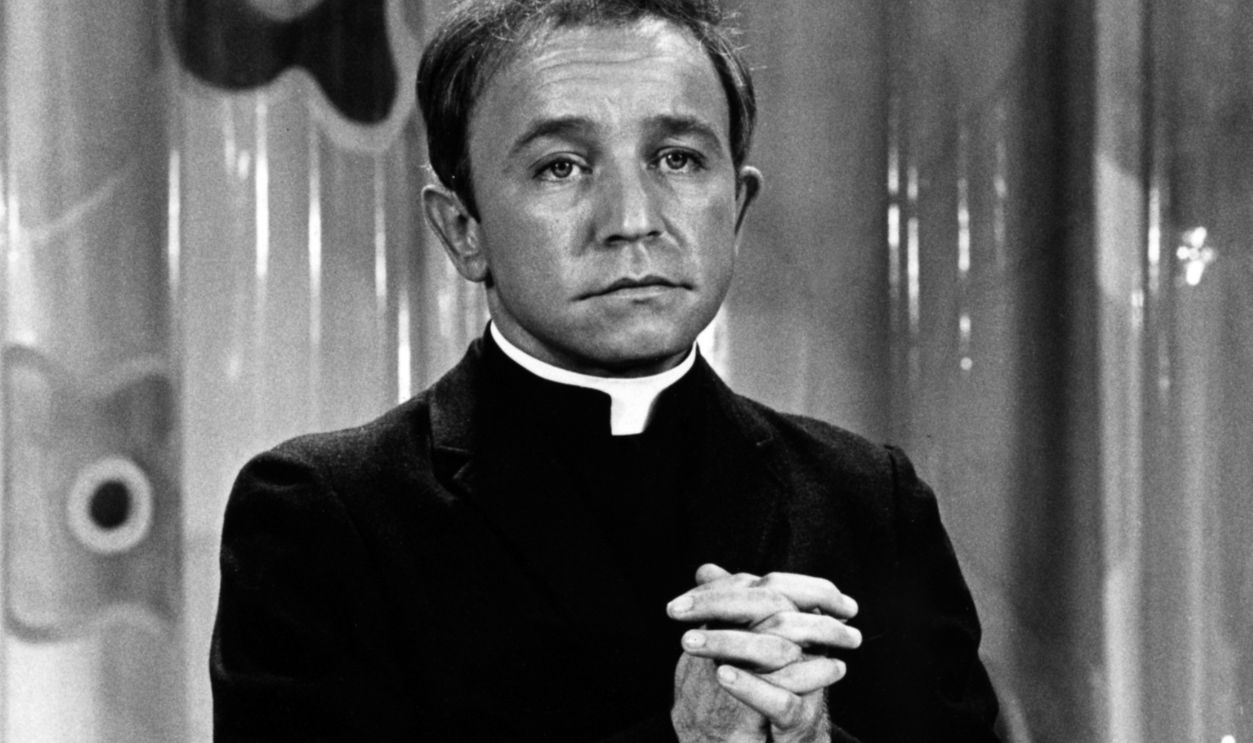 LOS ANGELES - CIRCA 1969: Actor Henry Gibson performs on the NBC television comedy series Rowan and Martin's Laugh-In circa 1969 in Los Angeles, California.