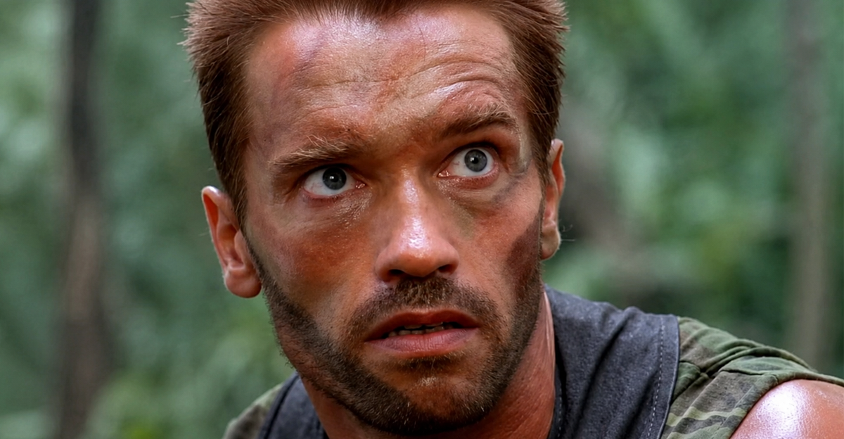 Screenshot of Arnold Schwarzenegger as Dutch in Predator (1987)