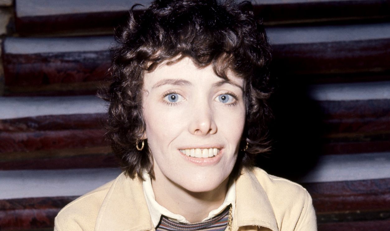 Getty Images - 1683305439 - American actress Beth Howland (1941 - 2015) poses for a portrait in London, England.