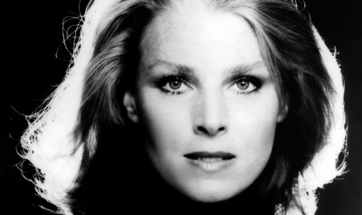  Mariette Hartley