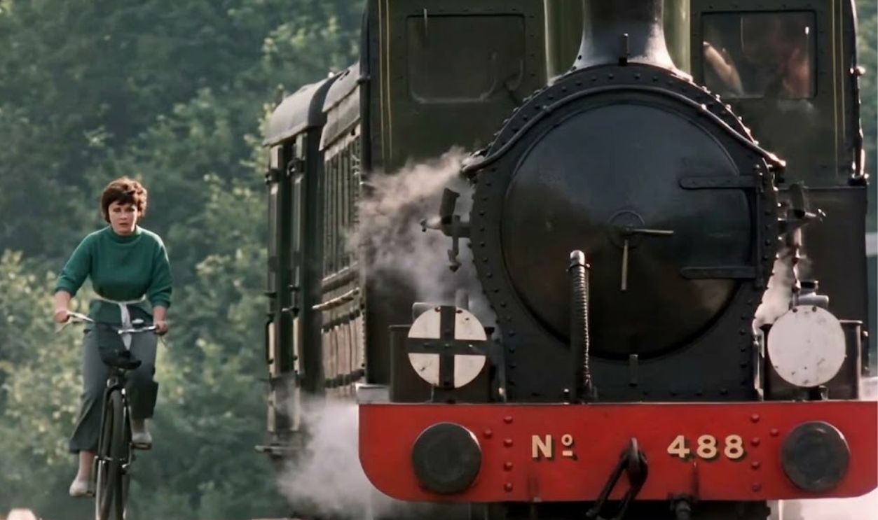 Screenshot from Morning Train (Nine to Five), EMI Records (1981)