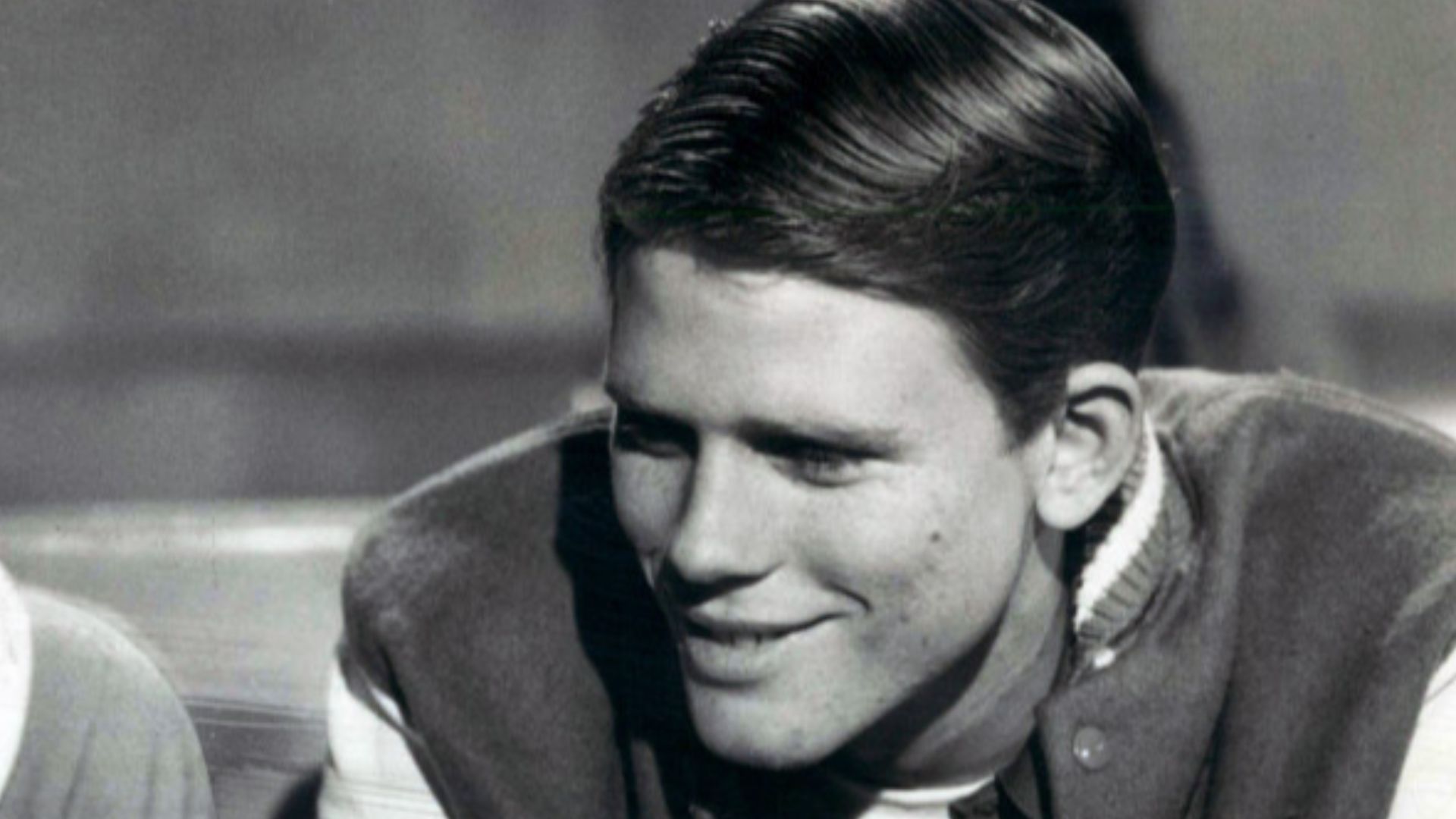 Photo from the premiere episode of the television program Happy Days.  Richie (Ron Howard) is on a date with a pretty classmate (Kathy O'Dare) his friend, Potsie (Anson Williams), pushed him into asking for.