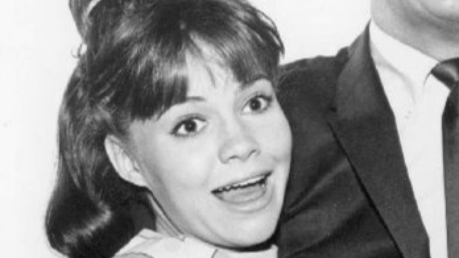 Photo of Sally Field (Gidget), Don Porter (her father, Russell Lawrence) and Betty Conner (her sister, Anne Lawrence Cooper), from the television series Gidget.