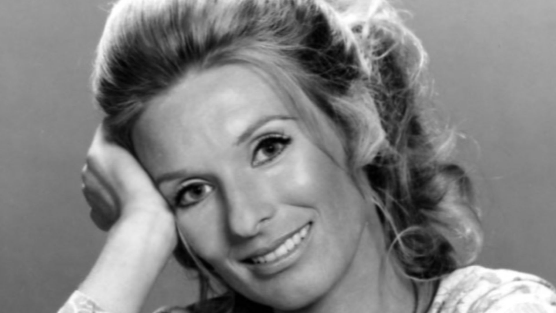 Photo of Cloris Leachman.