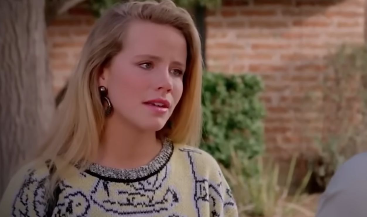 Screenshot from Can’t Buy Me Love (1987)
