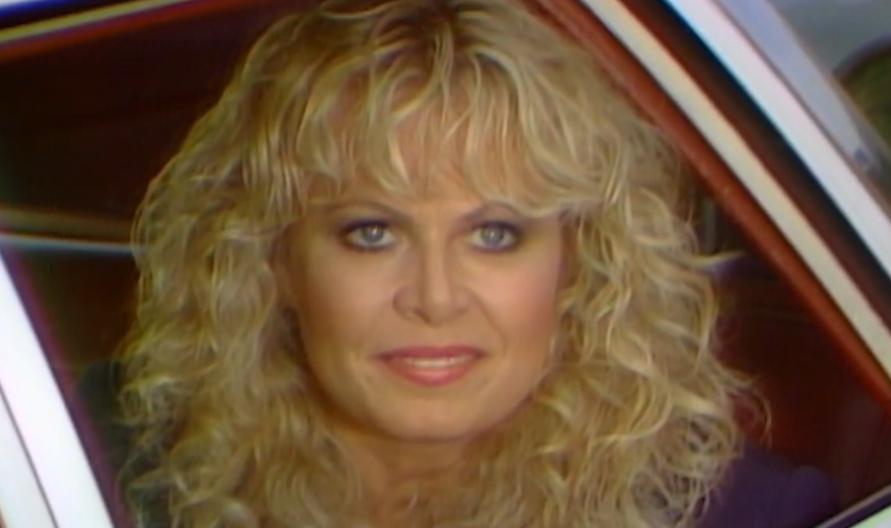Screenshot from Gloria, CBS (1982–1983)