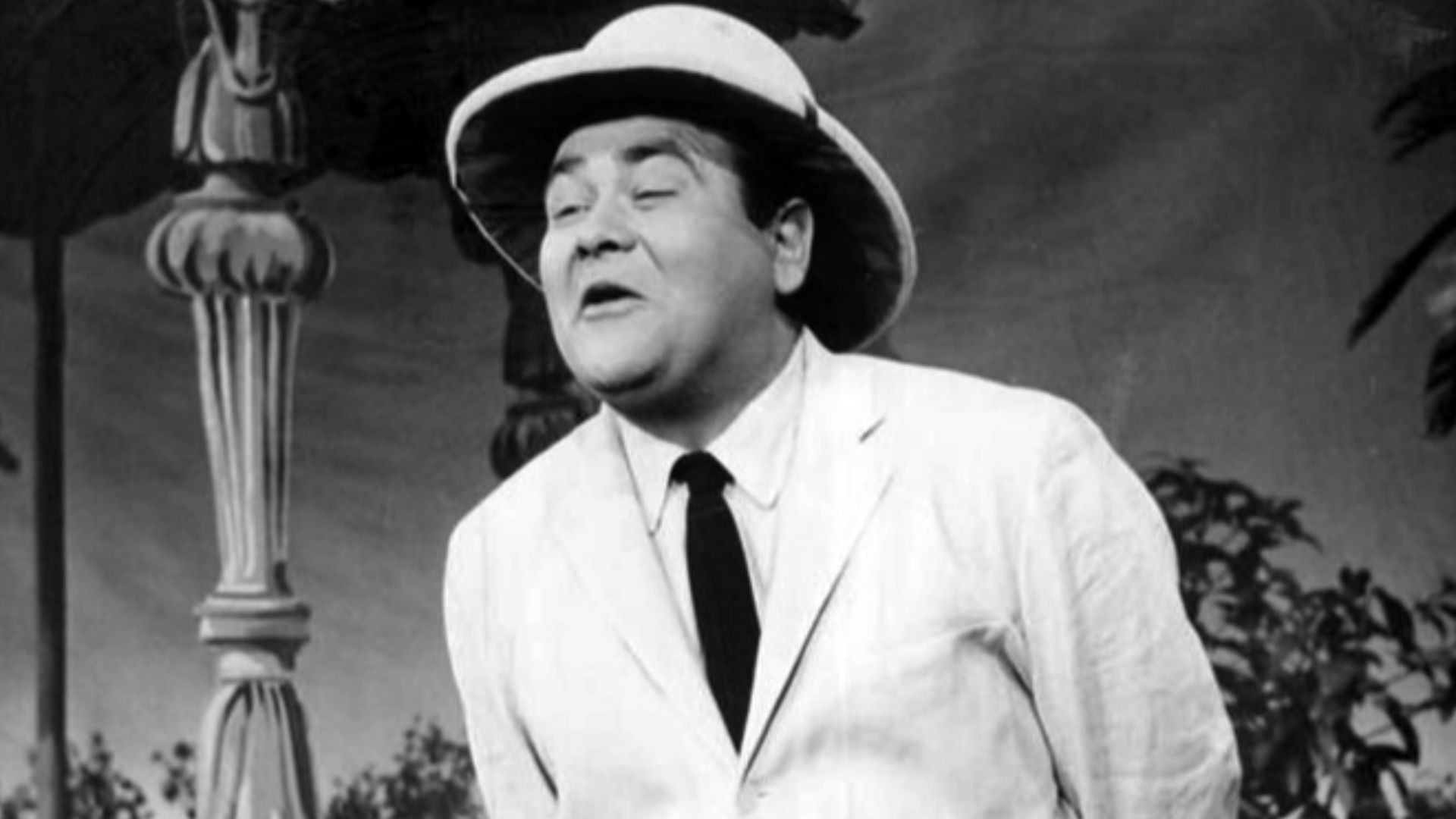 Photo of Jonathan Winters performing one of his routines on the television program The NBC Comedy Hour (an intended successor/replacement for The Colgate Comedy Hour).