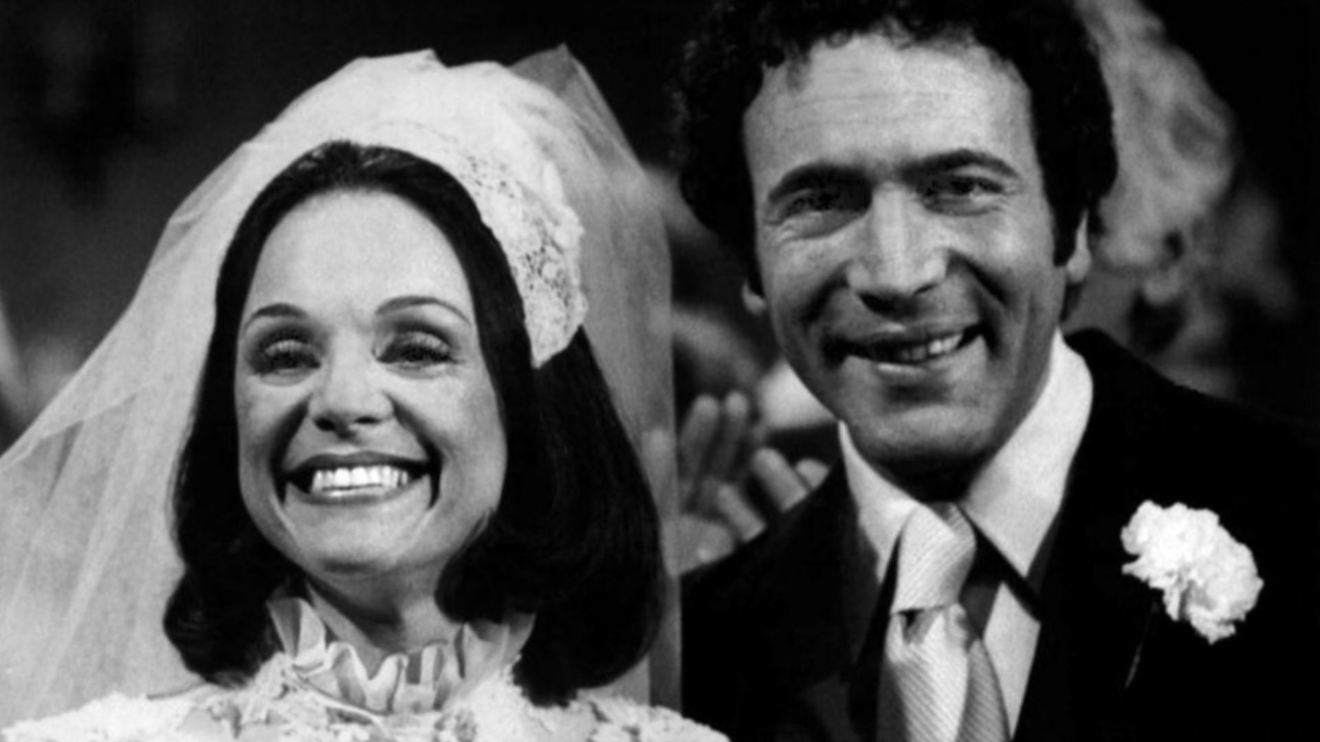 Photo of Valerie Harper as Rhoda Morgenstern and David Groh as Joe Girard from the television program Rhoda.  This is a wedding photo of Rhoda and Joe.