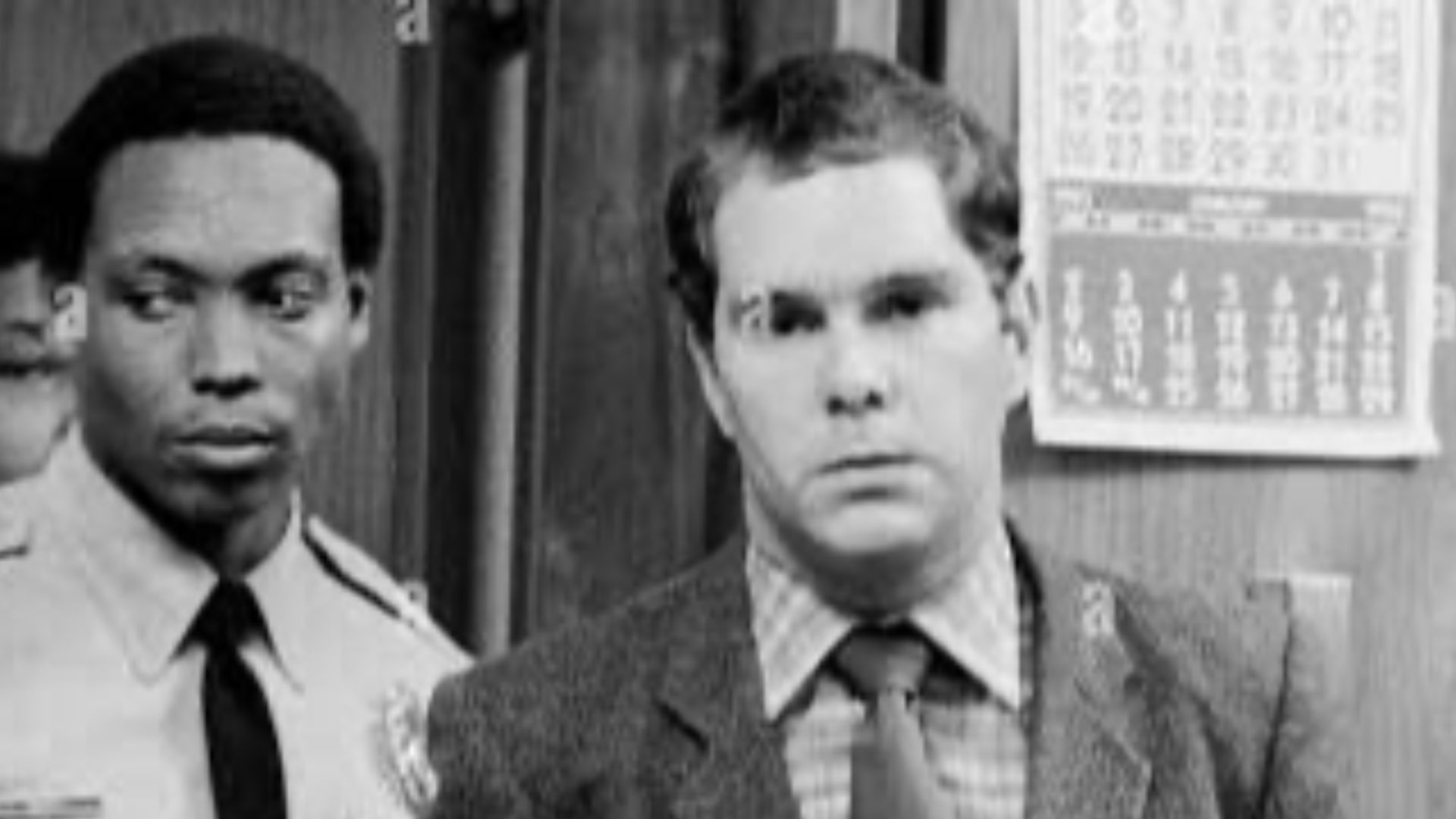 John Thomas Sweeney no dia do julgamento pelo assassinato de Dominique Dunne.