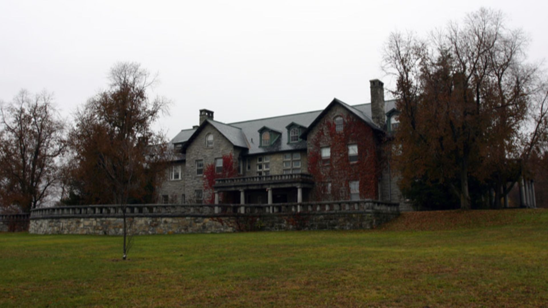 Photograph of Bennington College Jennings Music Building