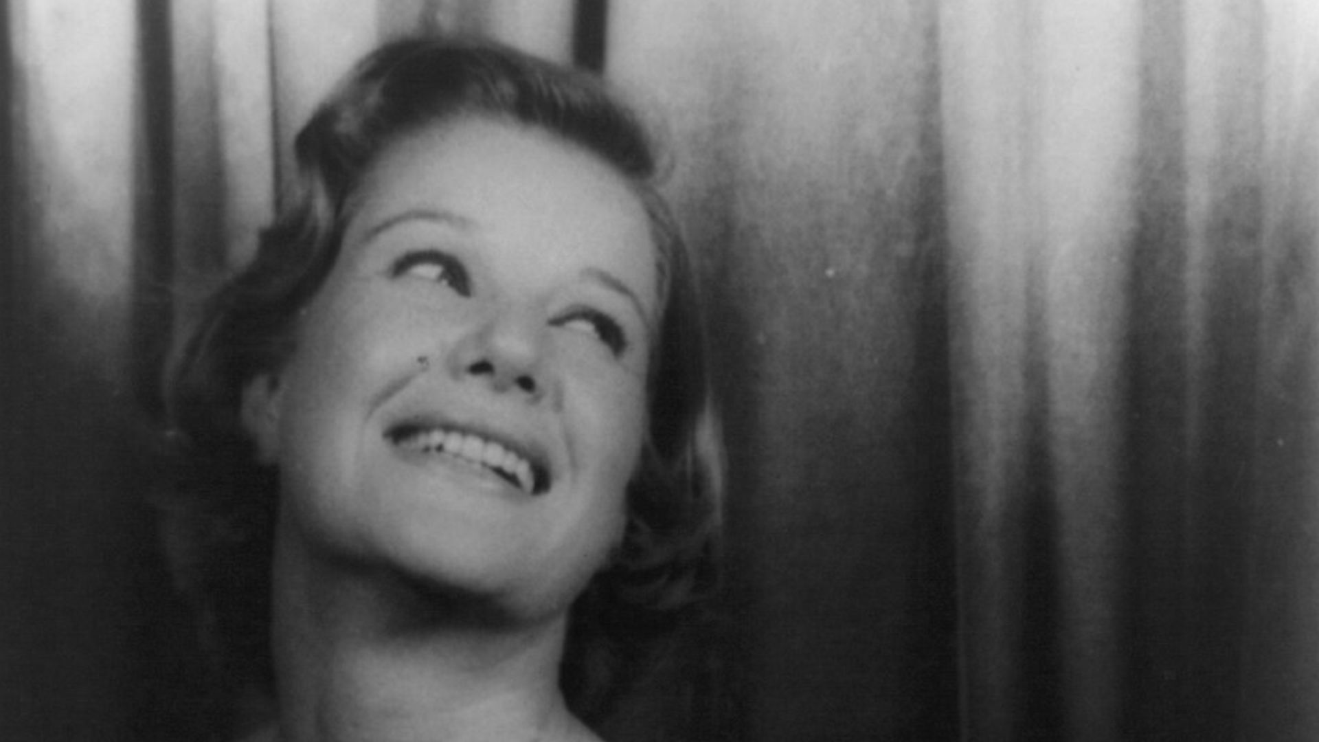 Title: Portrait of Barbara Bel Geddes, Cat on a Hot Tin Roof
Physical description: 1 photographic print : gelatin silver.

Notes: Forms part of: Portrait photographs of celebrities, a LOT which in turn forms part of the Carl Van Vechten photograph collect