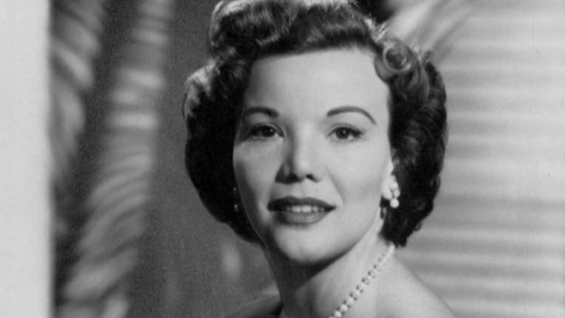 Photo of actress Nanette Fabray.