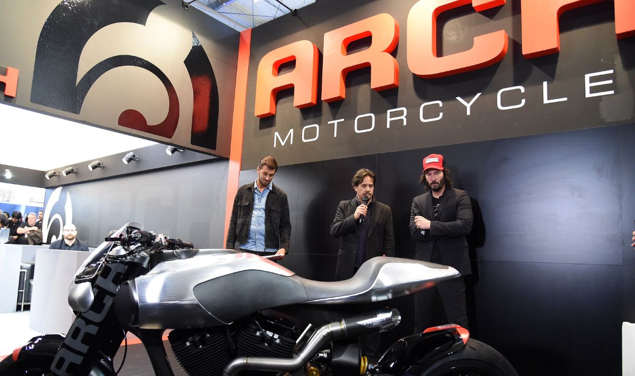 Keanu Reeves 	871693406