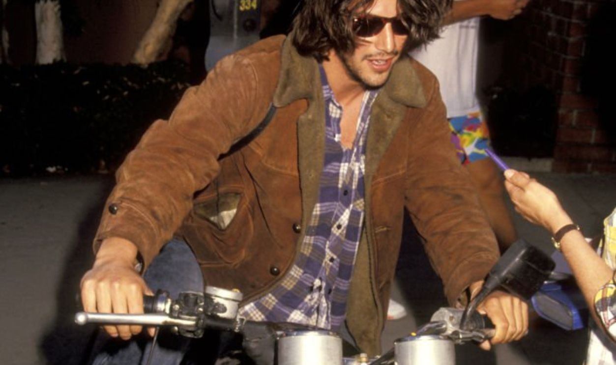 Keanu Reeves 83919324