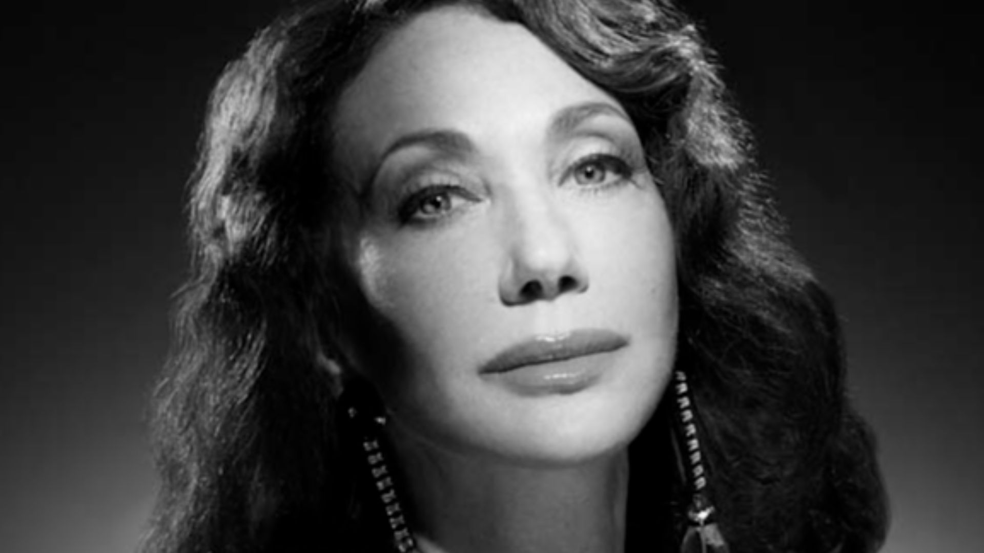 Marisa Berenson photographed by Studio Harcourt Paris