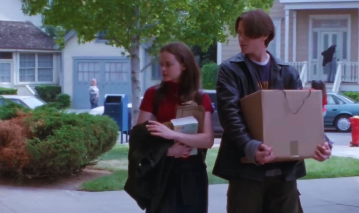 Screenshot from Gilmore Girls (2000-2007)