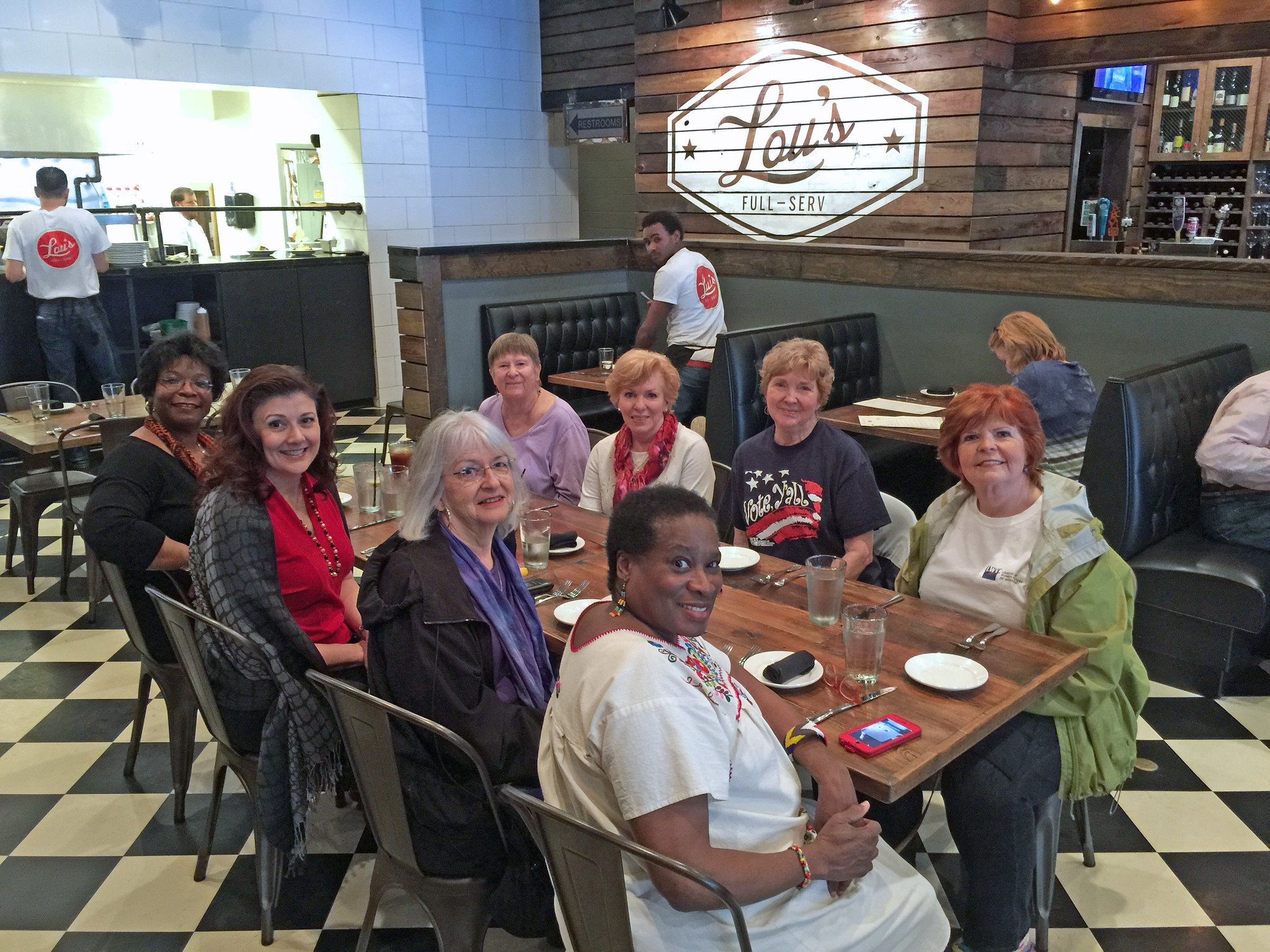 Lou's Full-Serv, Jackson