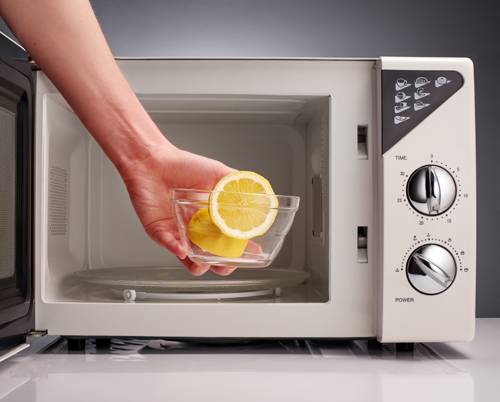 lemon  in microwave