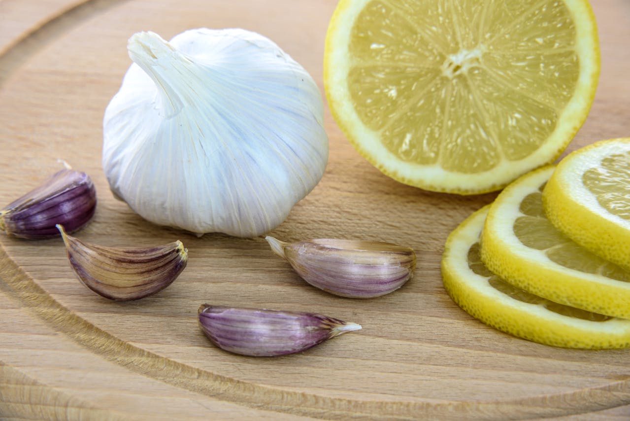 Garlic and Sliced Lemons.