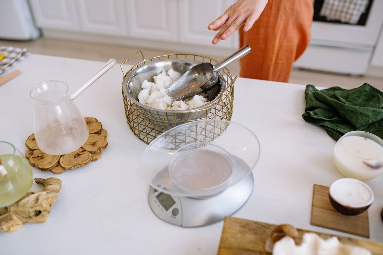 Kitchen scale in the kitchen.