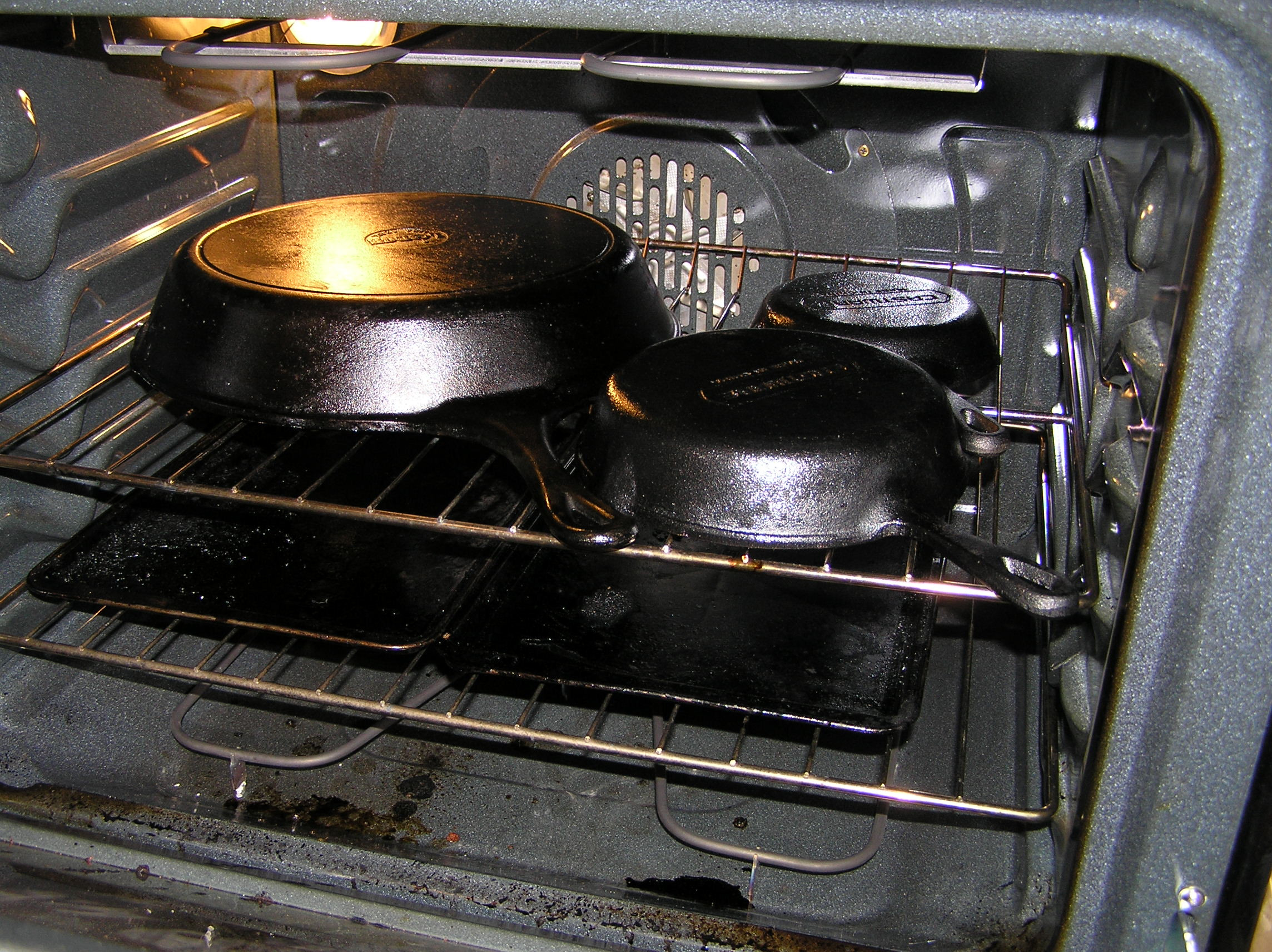 File:Seasoning Iron Skillets 3 (2626670255).jpg