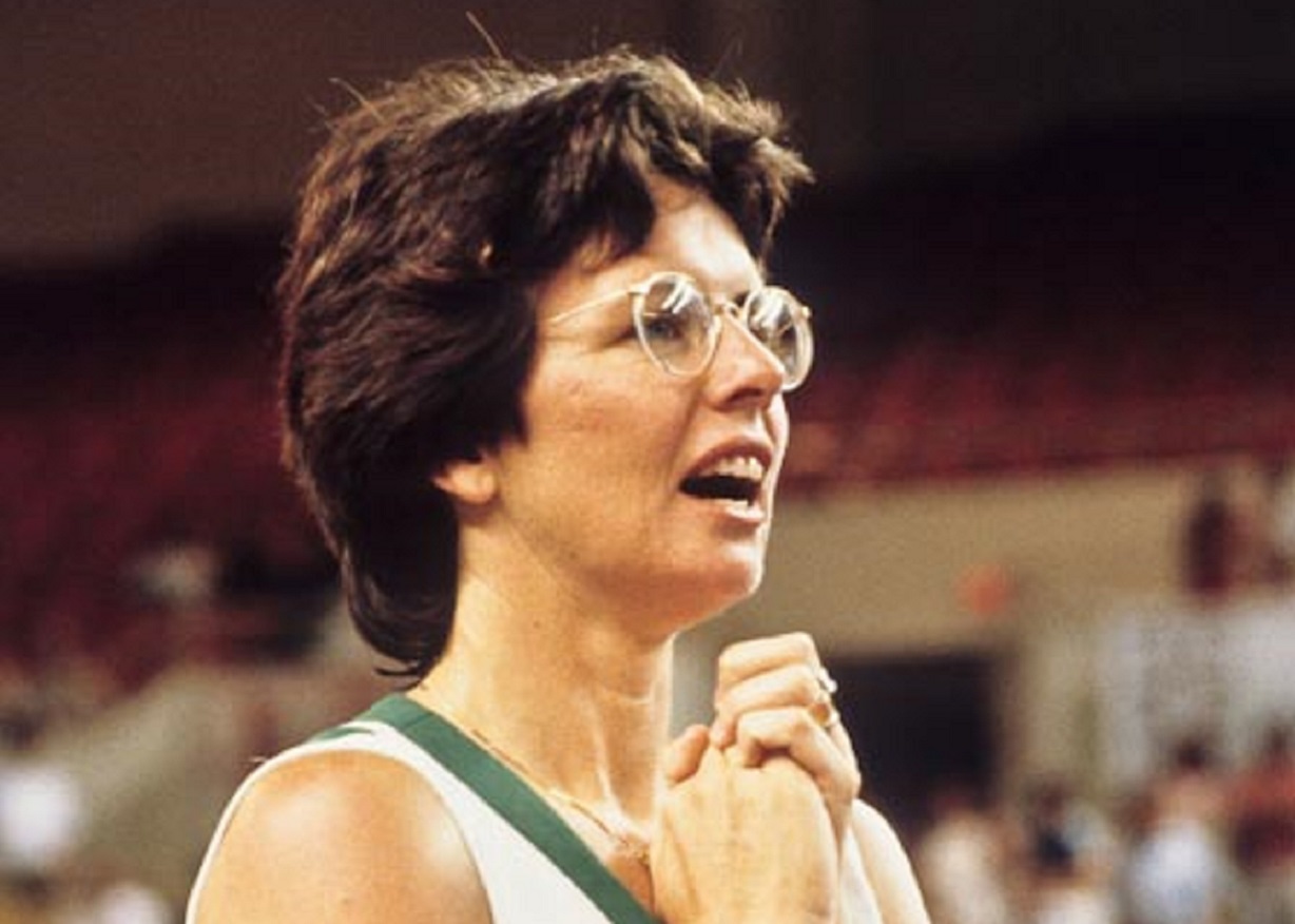 Billie Jean King looking at side - 1978
