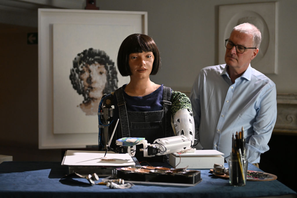 image of Ai-Da Robot painting