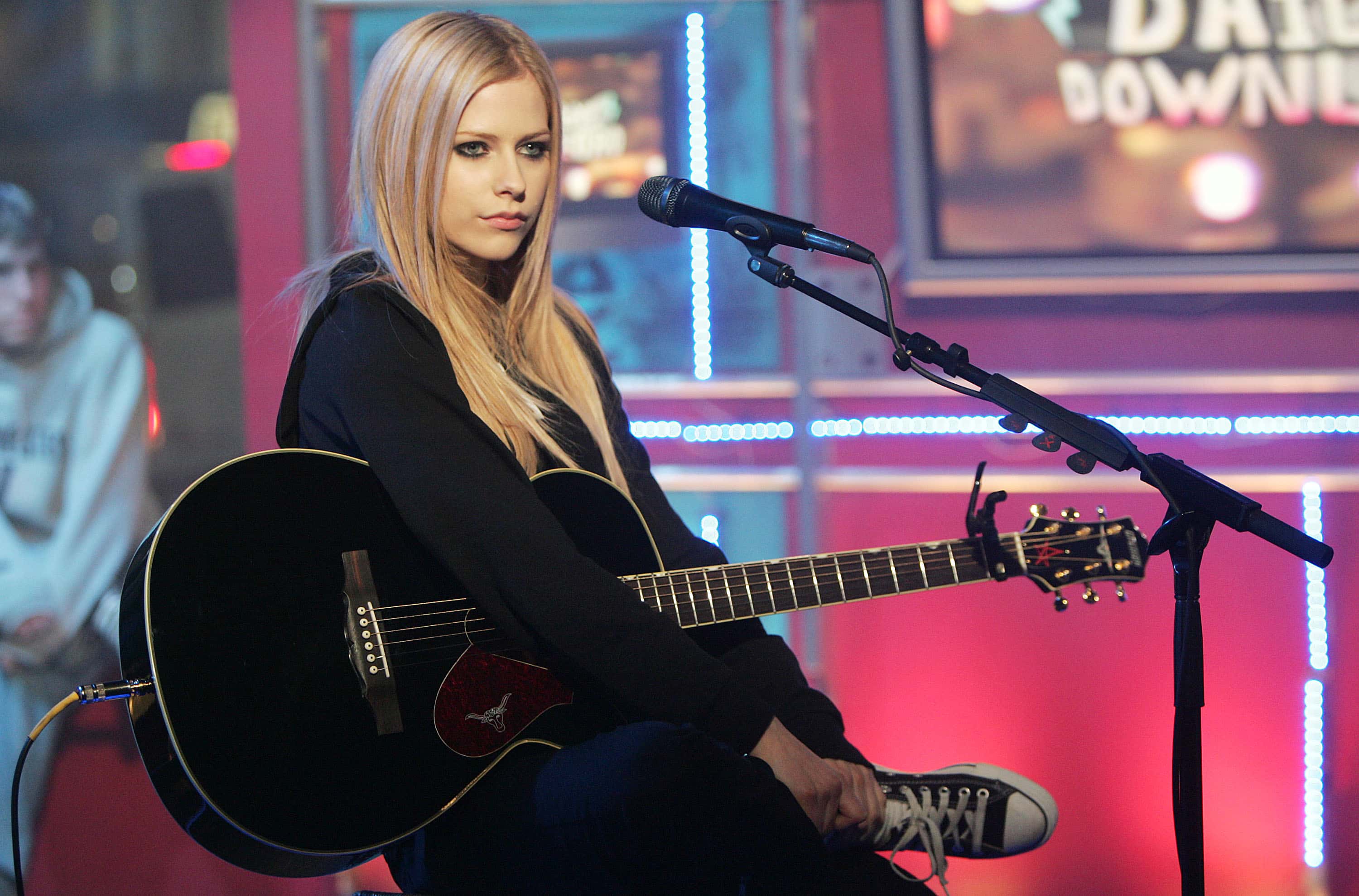 Avril Lavigne facts