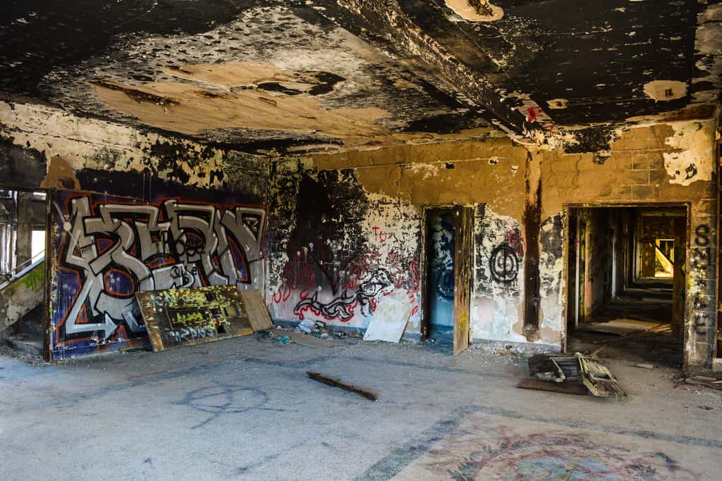 44 Freaky Facts About Insane Asylums