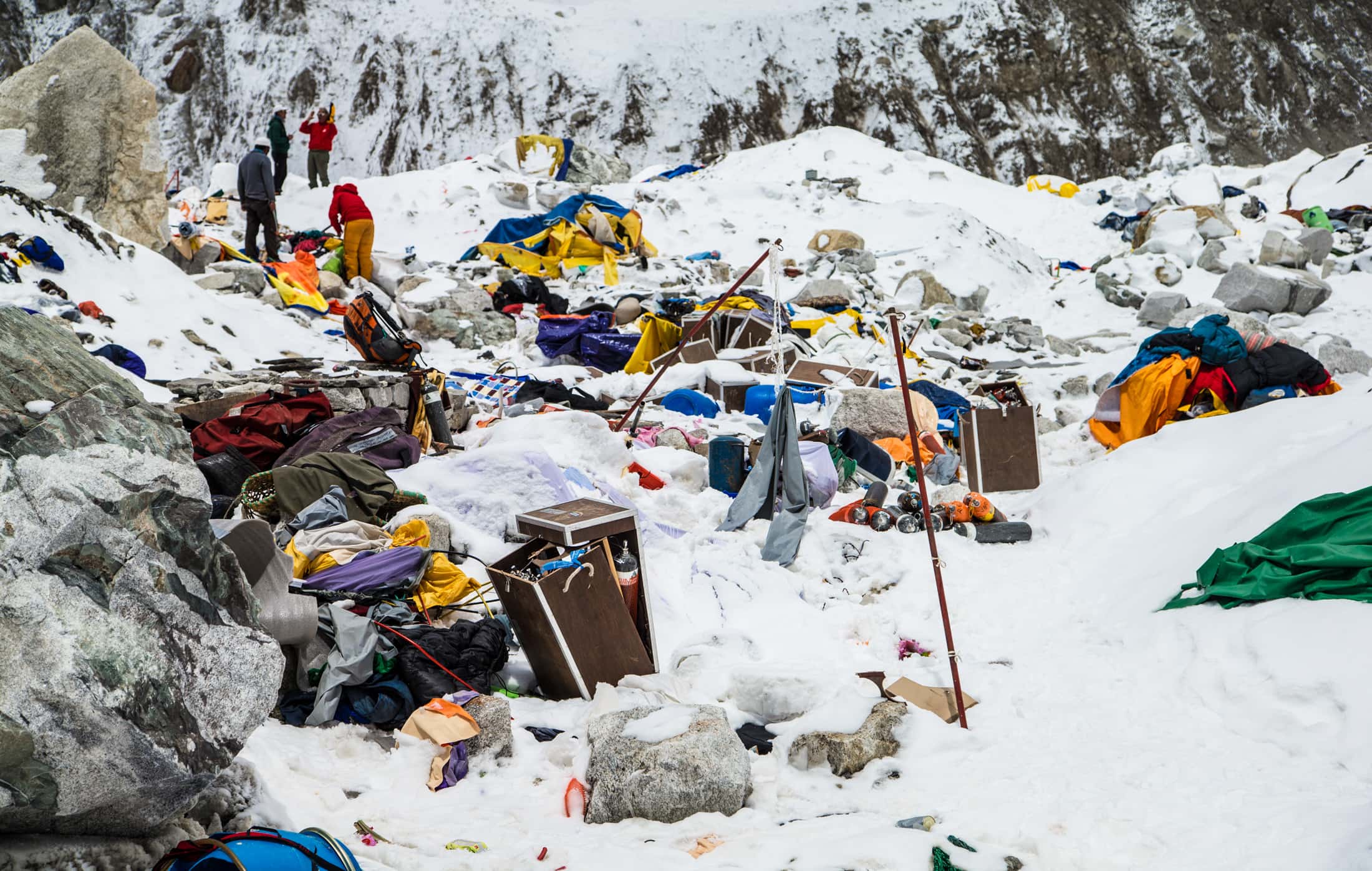 Mount Everest Corpses / MOUNT EVEREST BODIES — Steemit : In 2012, cbc news reported that there ...