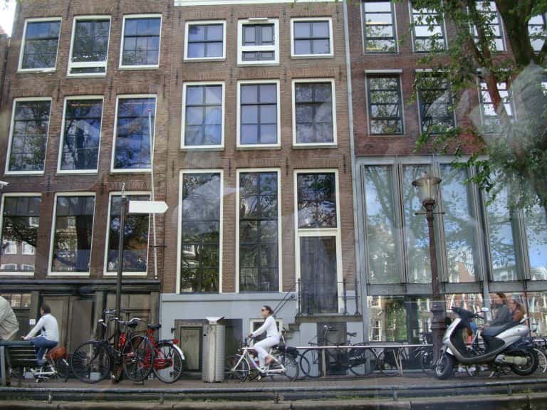 55 Tragic Facts About Anne Frank