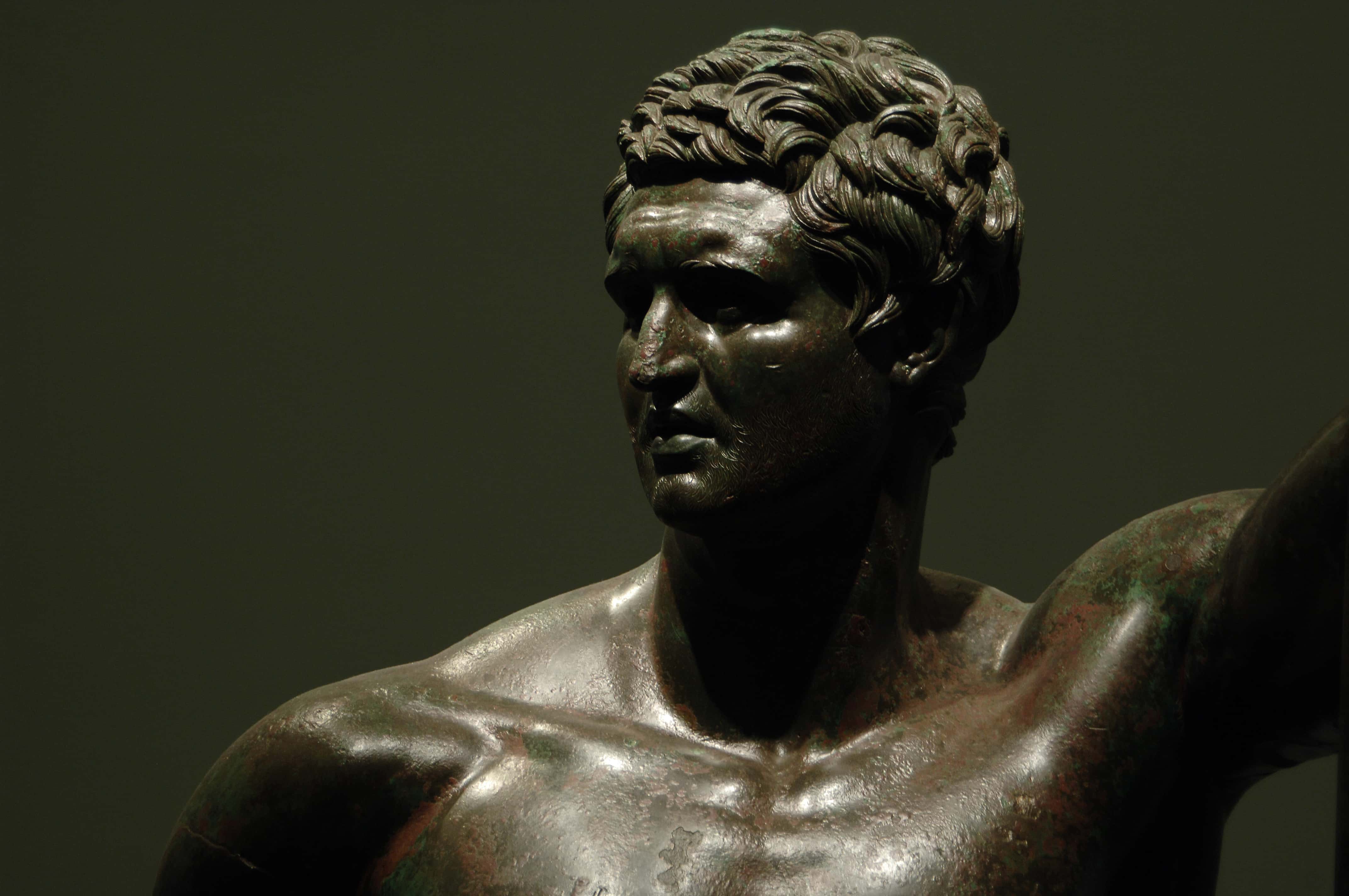 Hellenistic prince represented in heroic nudity