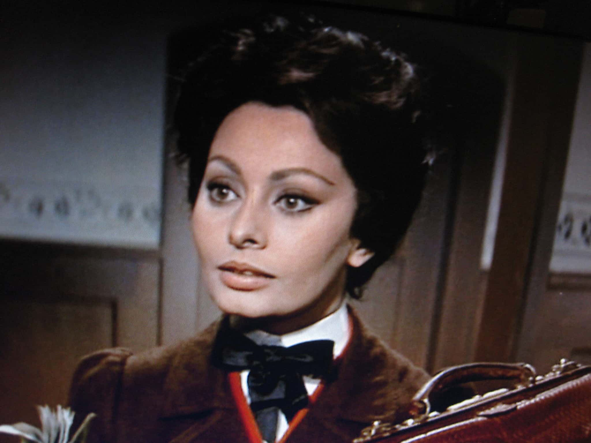 Sophia Loren facts