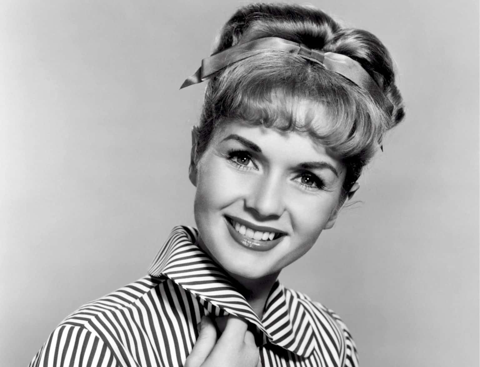 Debbie Reynolds - wide 1