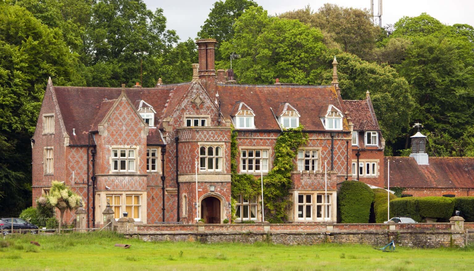 country house-mansion UK