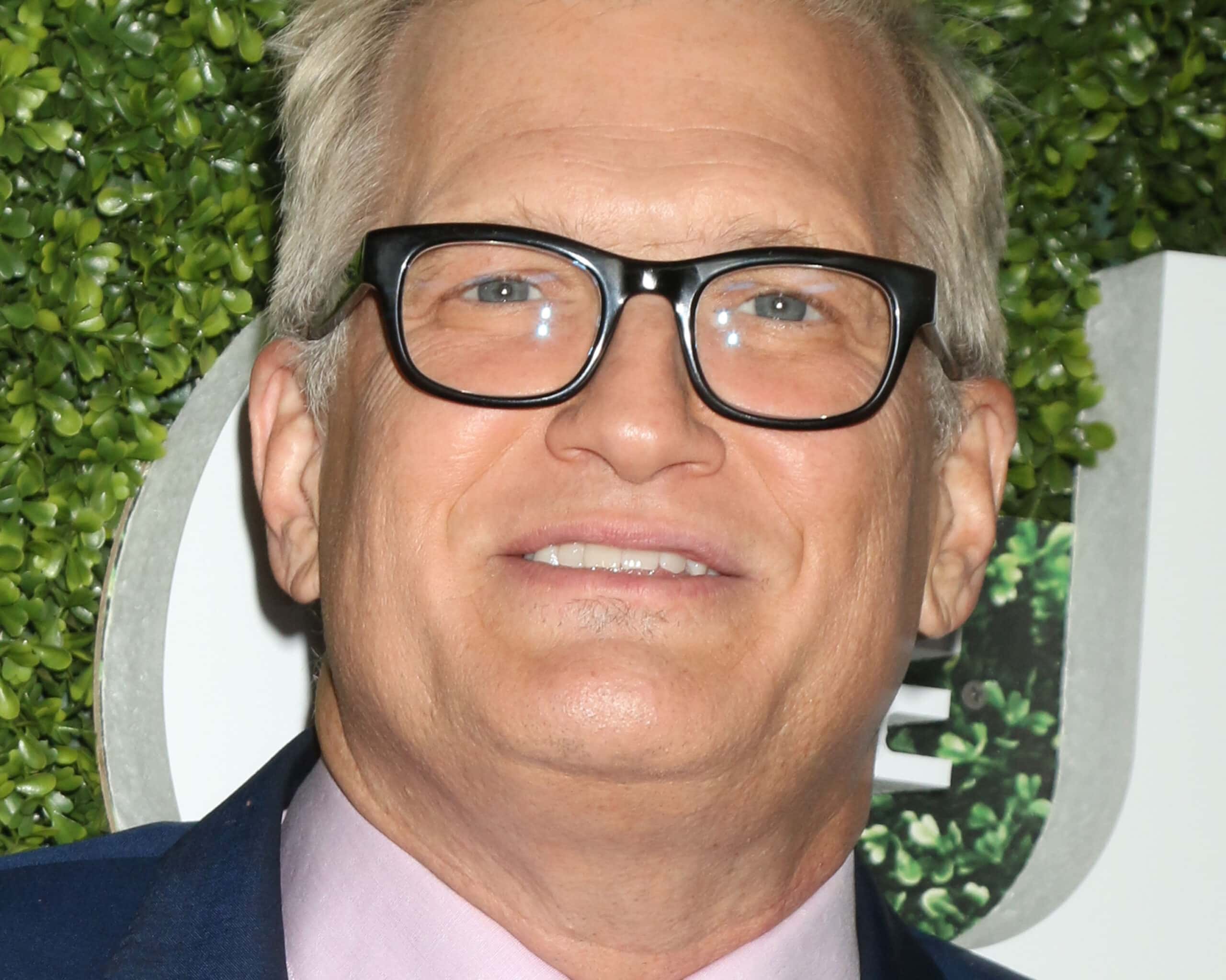 Improvised Facts About Drew Carey, TV's Classic Comedian