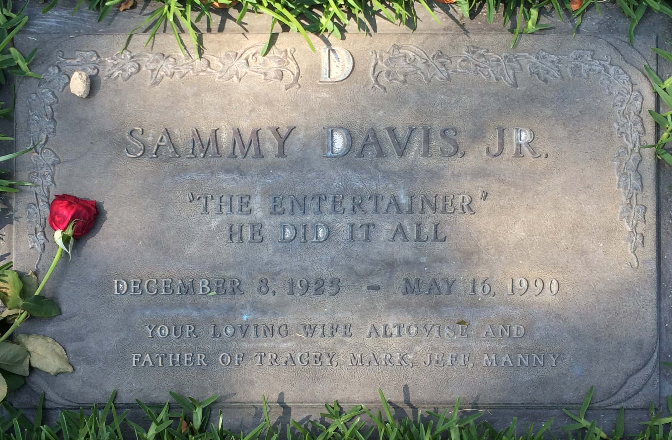 Sammy Davis Jr facts
