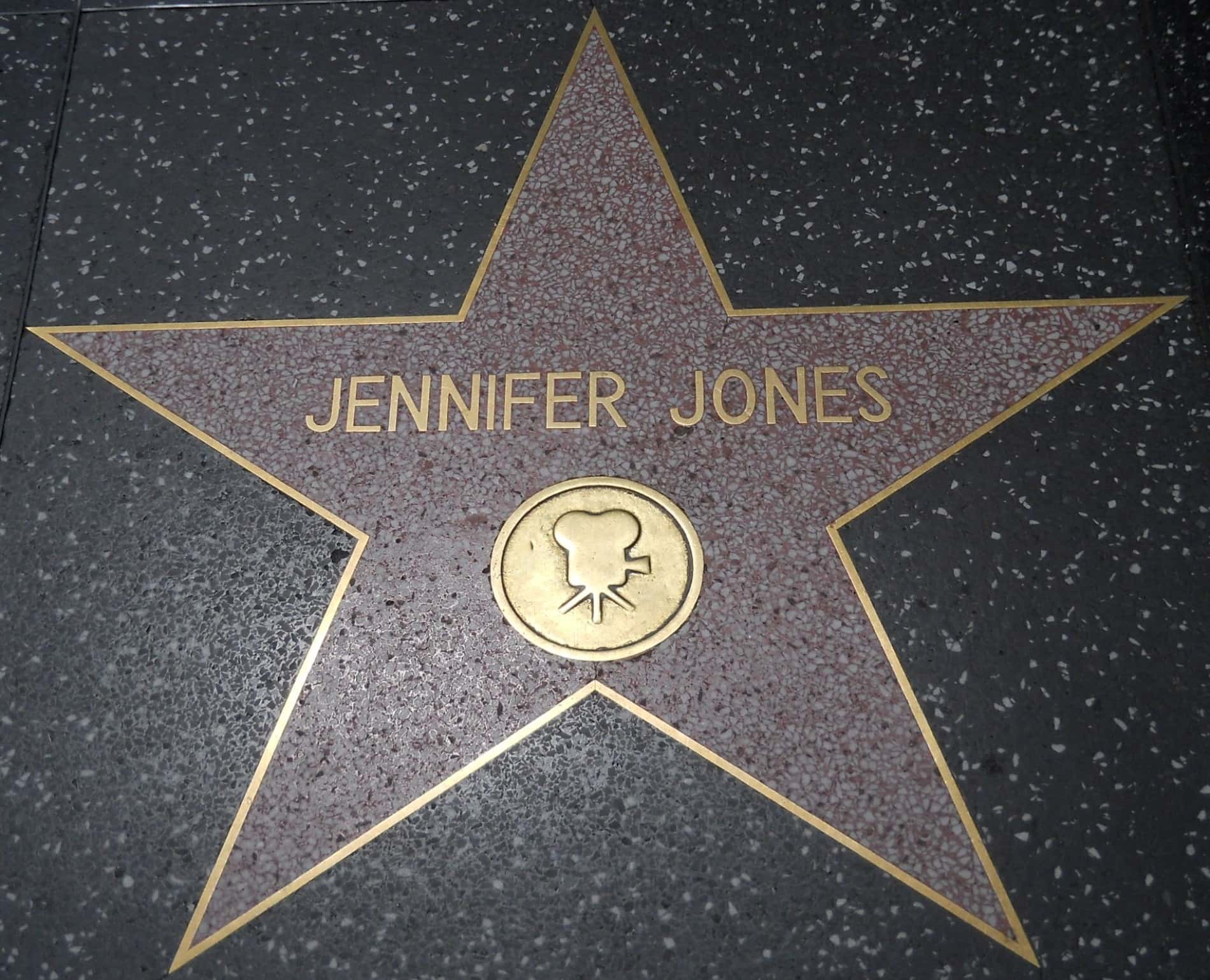 Jennifer Jones Facts