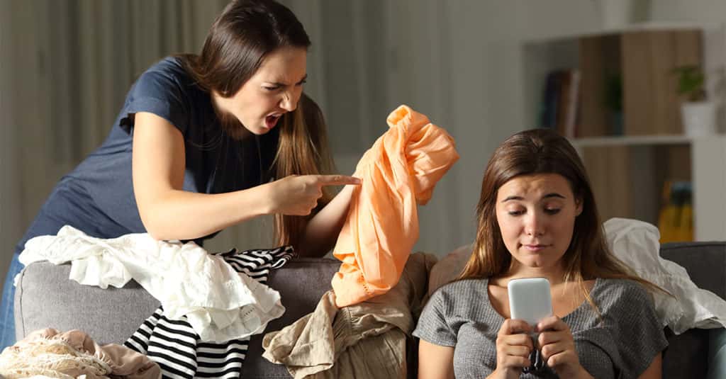 These Roommate Horror Stories Are Appalling