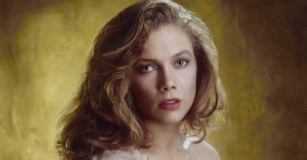 Fiery Facts About Kathleen Turner, The Deep-Voiced Femme Fatale